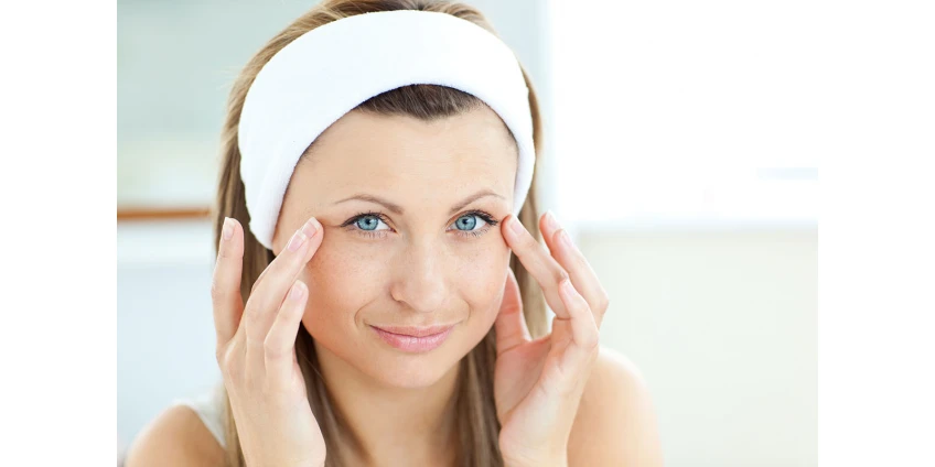 Dlaczego pojawiają się worki pod oczami i jak się ich pozbyć