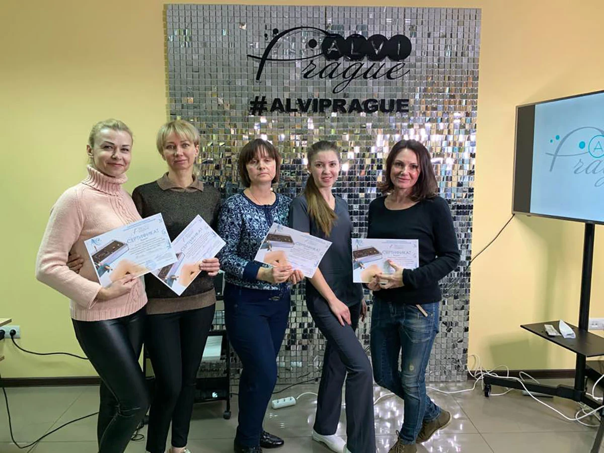 Dlaczego kosmetolog powinien organizować zajęcia edukacyjne latem?