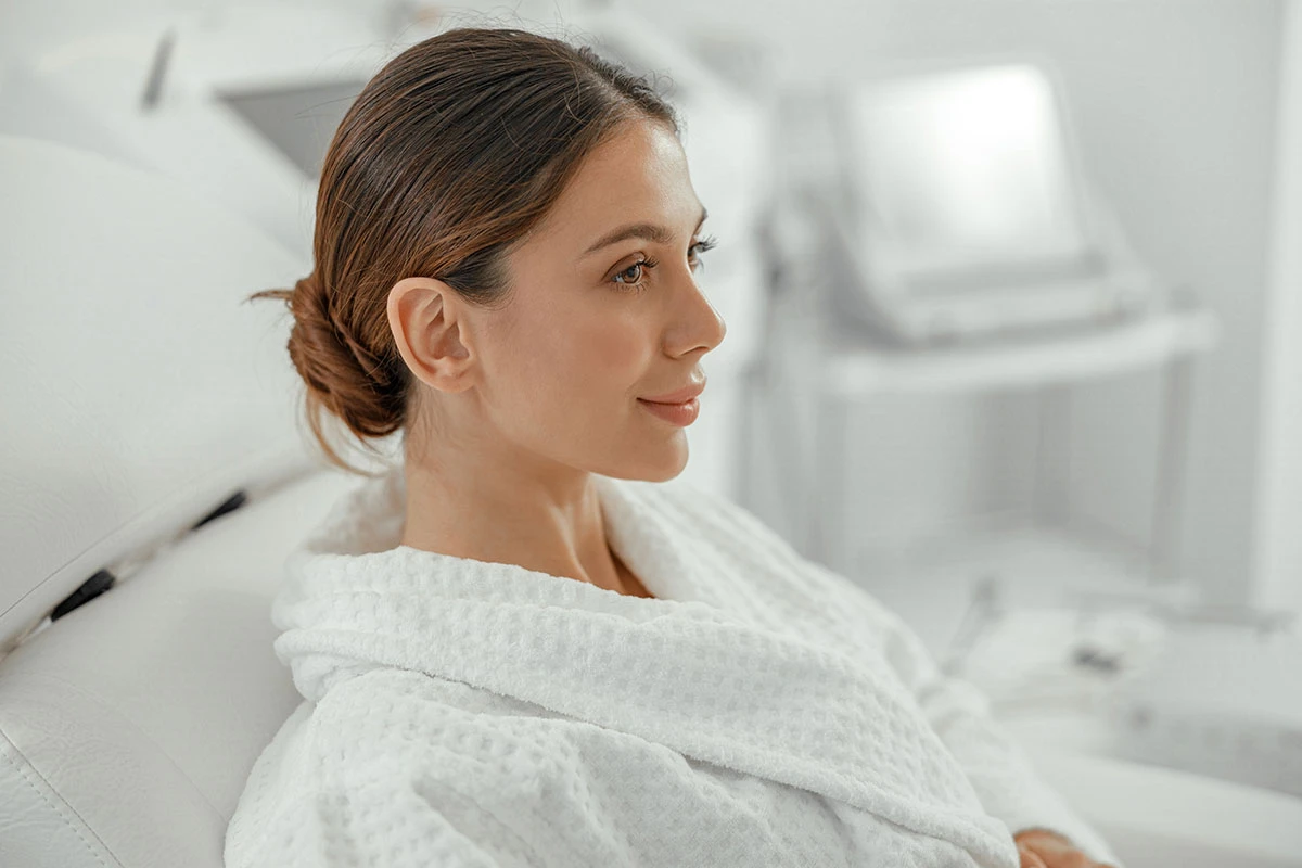 Światłoterapia i Technologie Wysokiej Częstotliwości: Nowoczesna Pielęgnacja Skóry