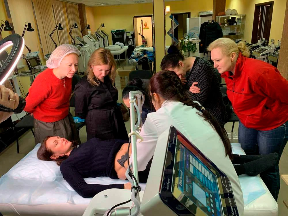 Bezpłatny warsztat kosmetologiczny Alvi Prague w Łodzi | Nowoczesne technologie i protokoły